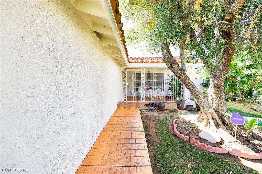 2919 Saint Helena, Las Vegas, NV 89121