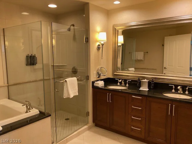125 Harmon, Las Vegas, NV 89109