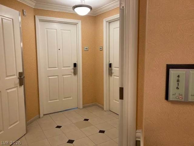 125 Harmon, Las Vegas, NV 89109