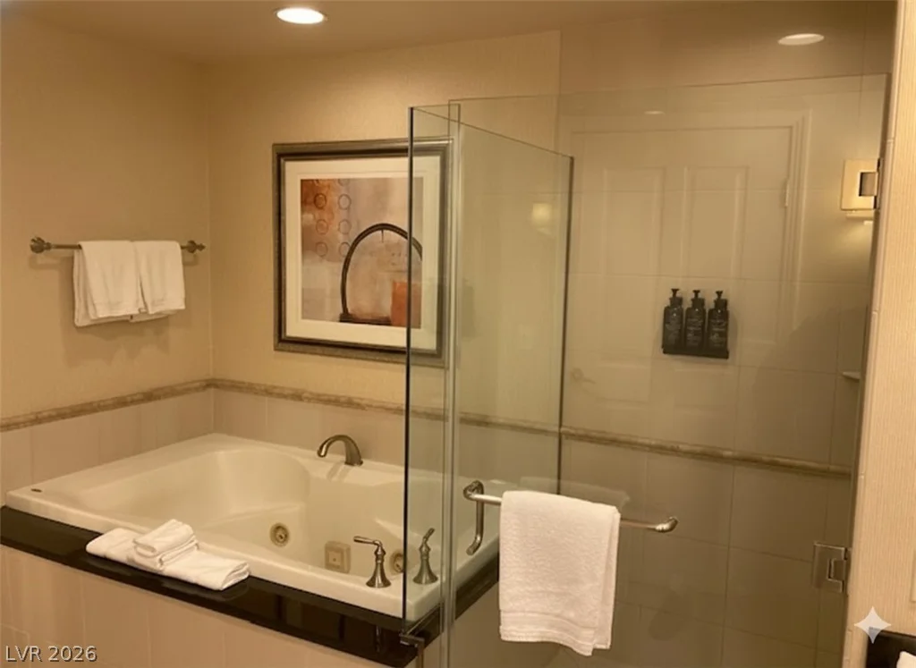 125 Harmon, Las Vegas, NV 89109