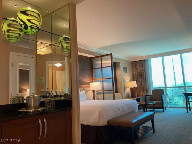 125 Harmon, Las Vegas, NV 89109