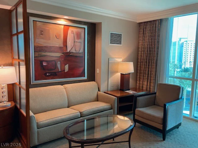 125 Harmon, Las Vegas, NV 89109