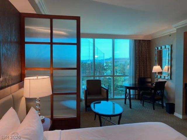 125 Harmon, Las Vegas, NV 89109