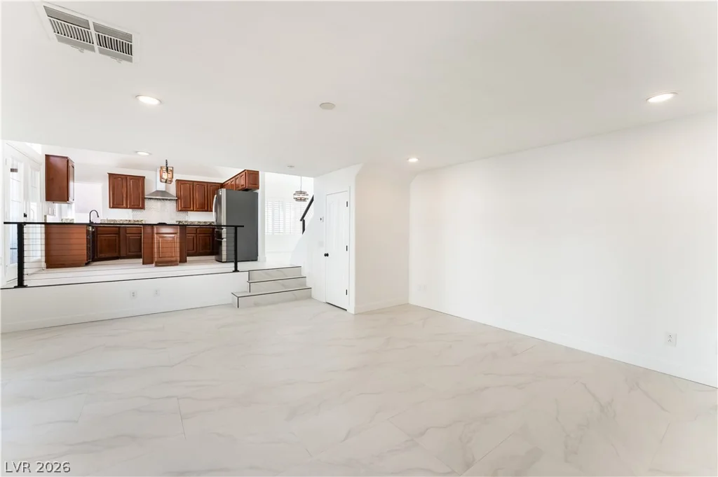 8640 Copper Ridge, Las Vegas, NV 89129