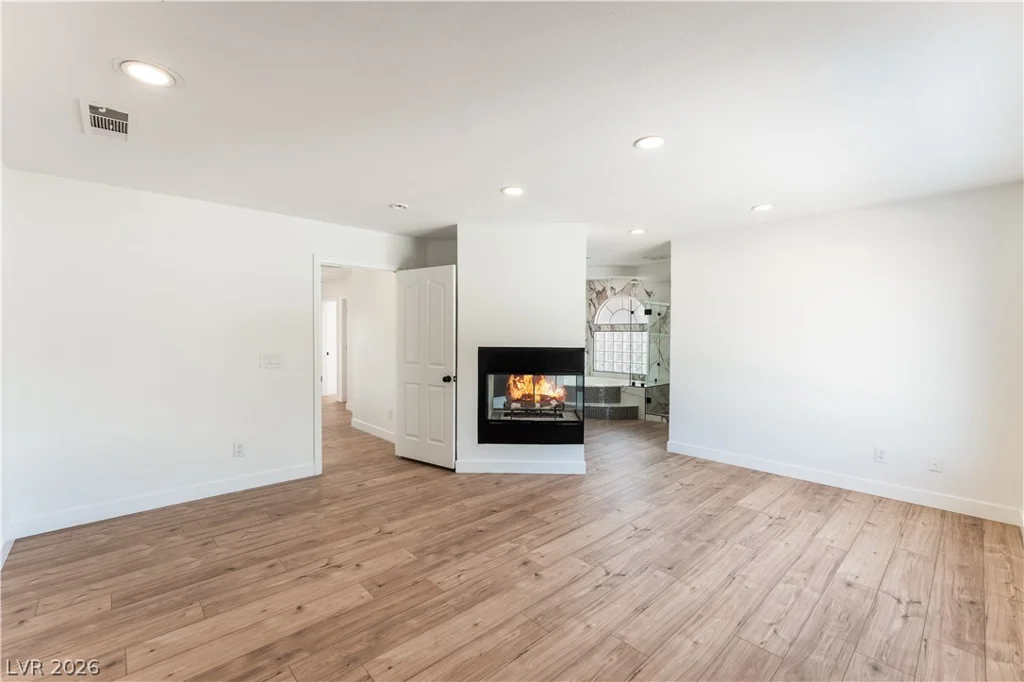 8640 Copper Ridge, Las Vegas, NV 89129