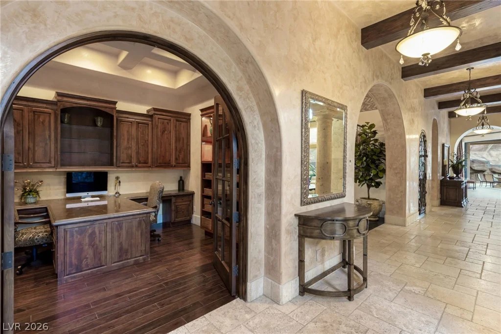 7 Chalk Hill, Las Vegas, NV 89141