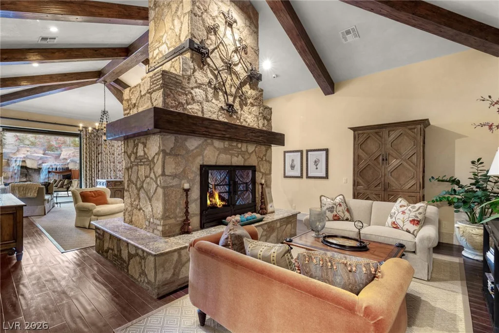 7 Chalk Hill, Las Vegas, NV 89141