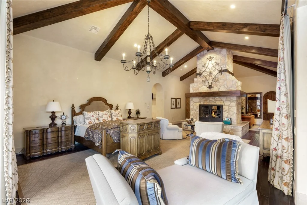 7 Chalk Hill, Las Vegas, NV 89141