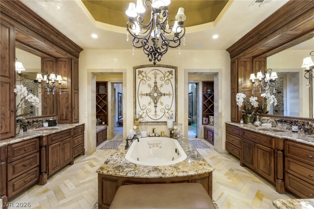 7 Chalk Hill, Las Vegas, NV 89141