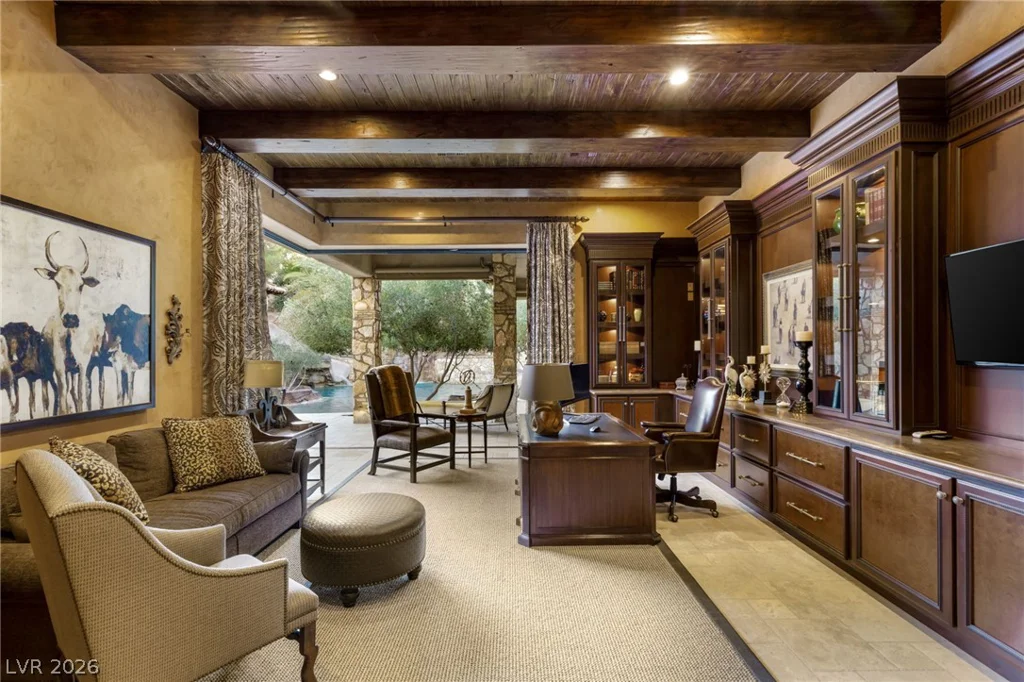 7 Chalk Hill, Las Vegas, NV 89141