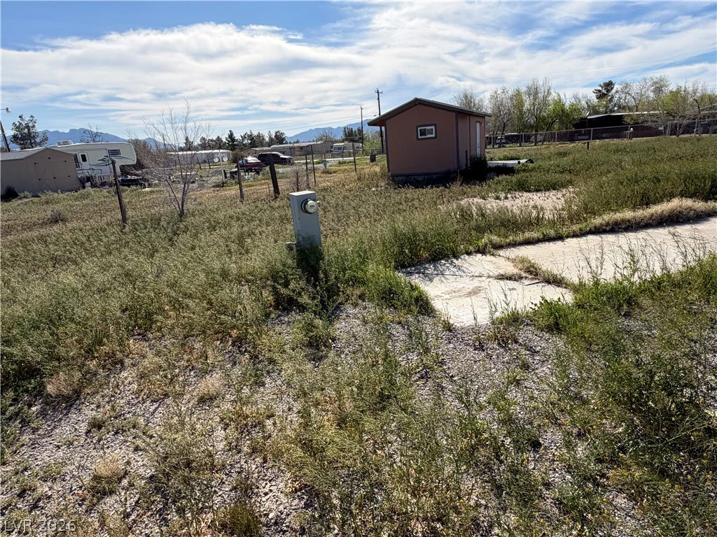521 Woodchips, Pahrump, NV 89048