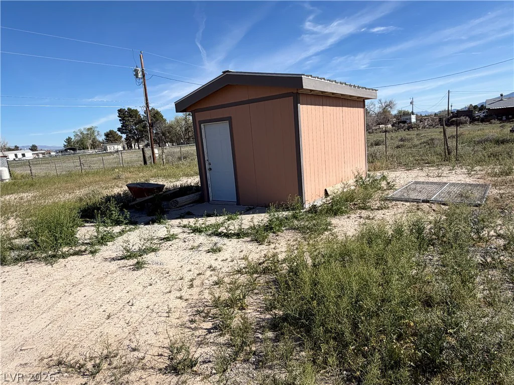521 Woodchips, Pahrump, NV 89048