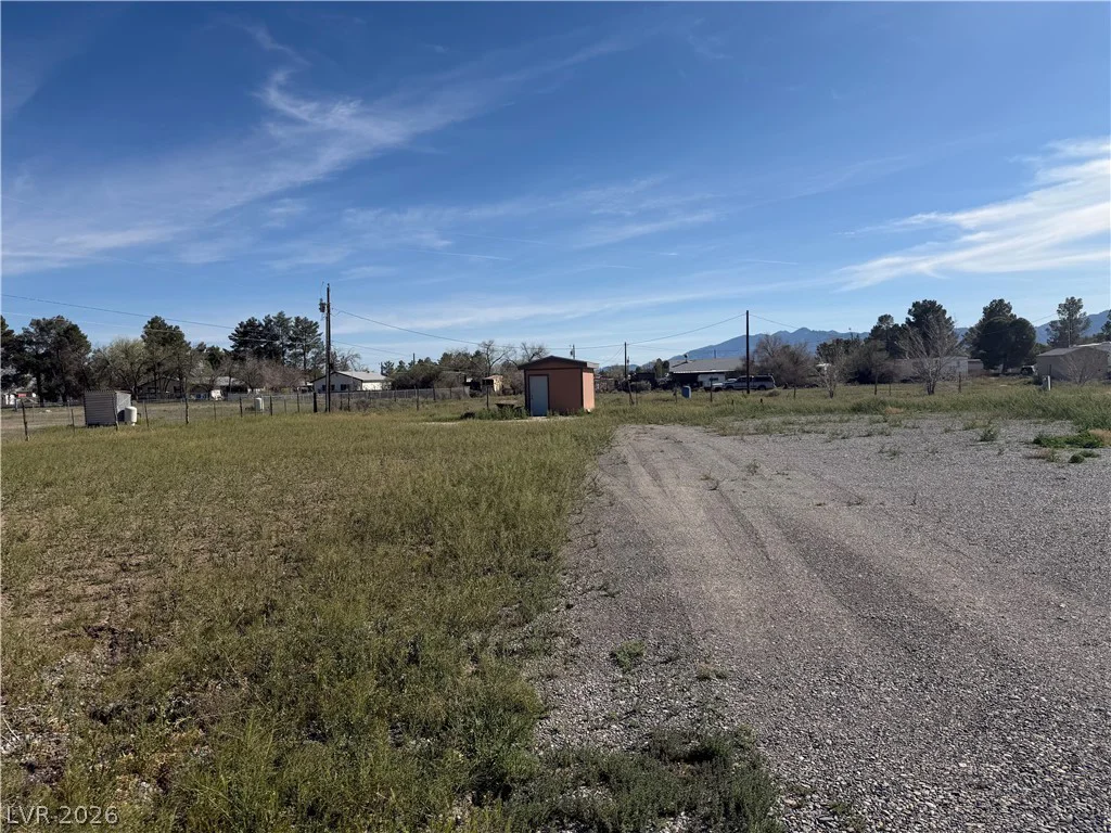 521 Woodchips, Pahrump, NV 89048