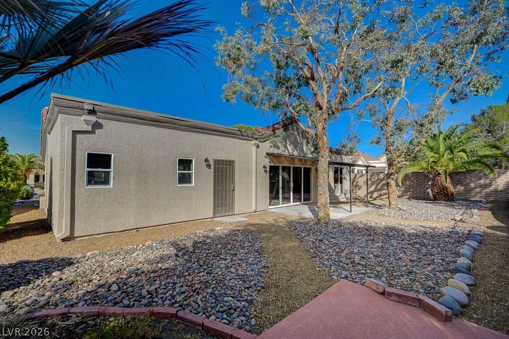 8753 Sundial, Las Vegas, NV 89134