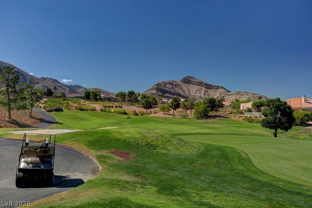 8753 Sundial, Las Vegas, NV 89134