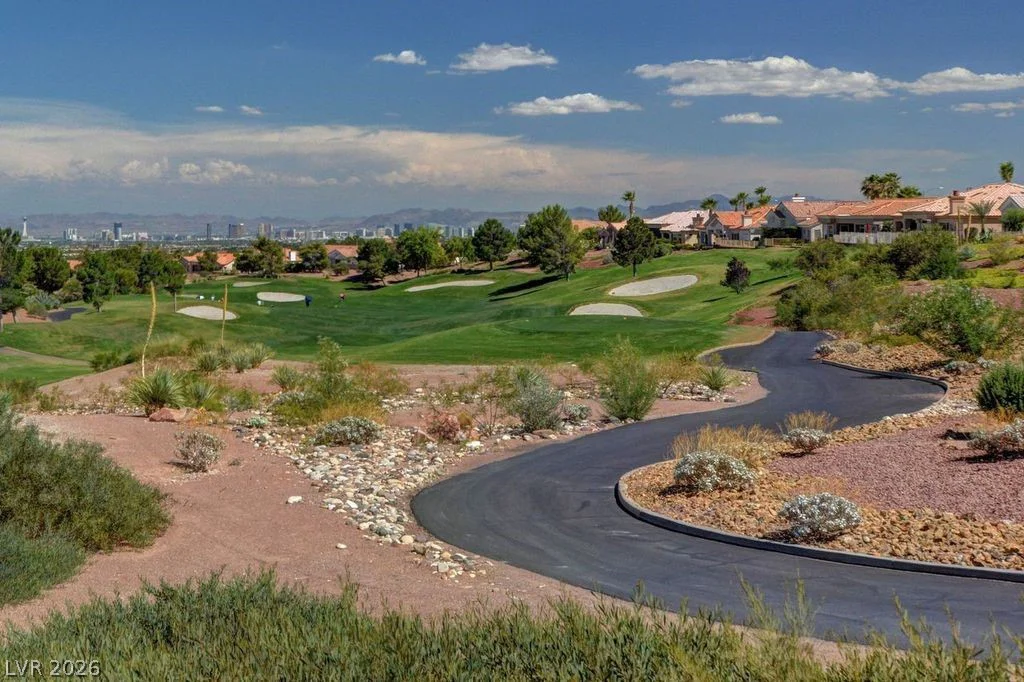 8753 Sundial, Las Vegas, NV 89134