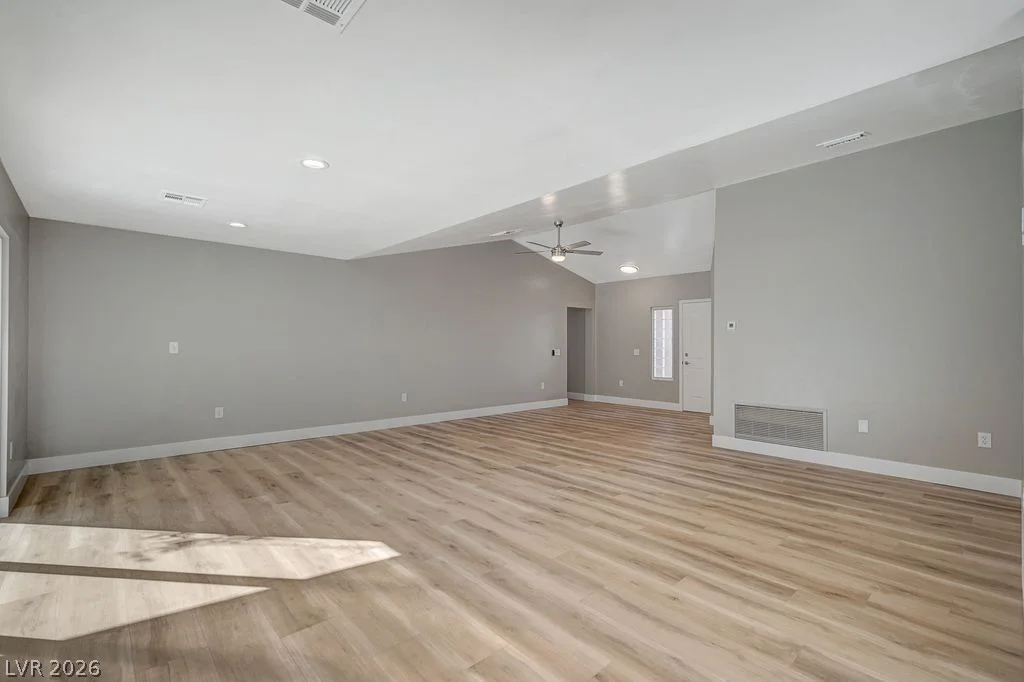 8753 Sundial, Las Vegas, NV 89134