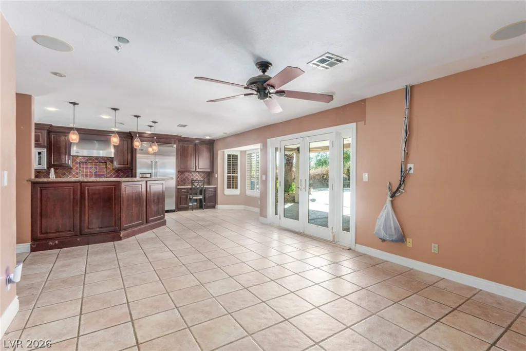 6815 Trinity, Las Vegas, NV 89146