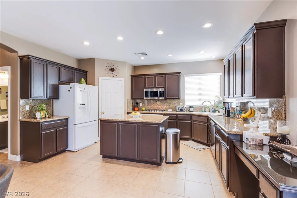 10067 Cranbrook Falls, Las Vegas, NV 89148