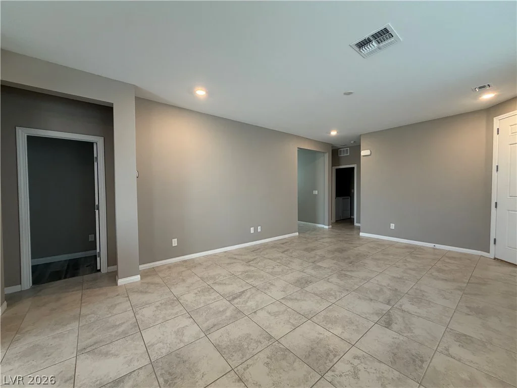 5802 Holbeche, Las Vegas, NV 89113