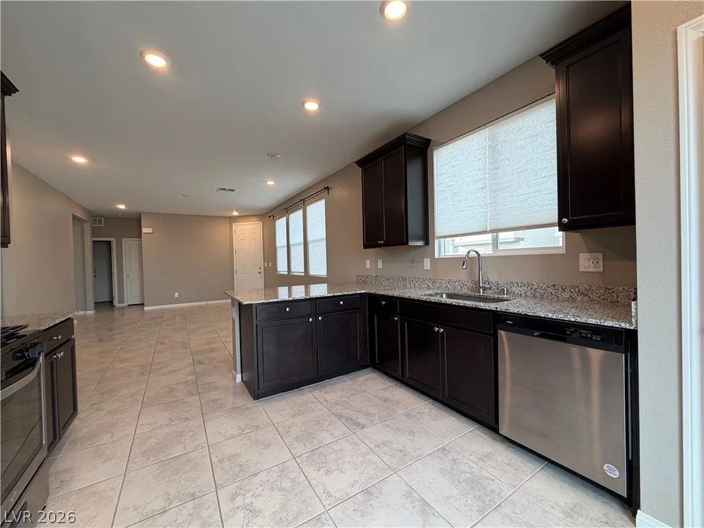 5802 Holbeche, Las Vegas, NV 89113