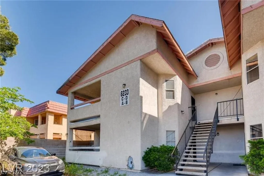 6233 Ilanos, Las Vegas, NV 89108