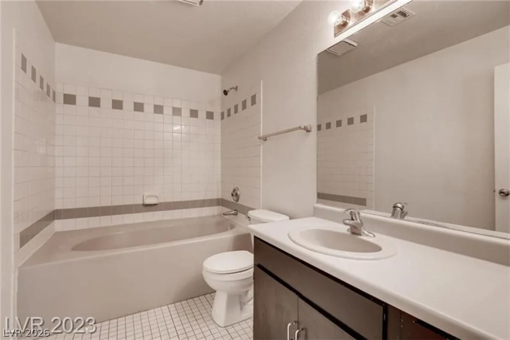 6233 Ilanos, Las Vegas, NV 89108
