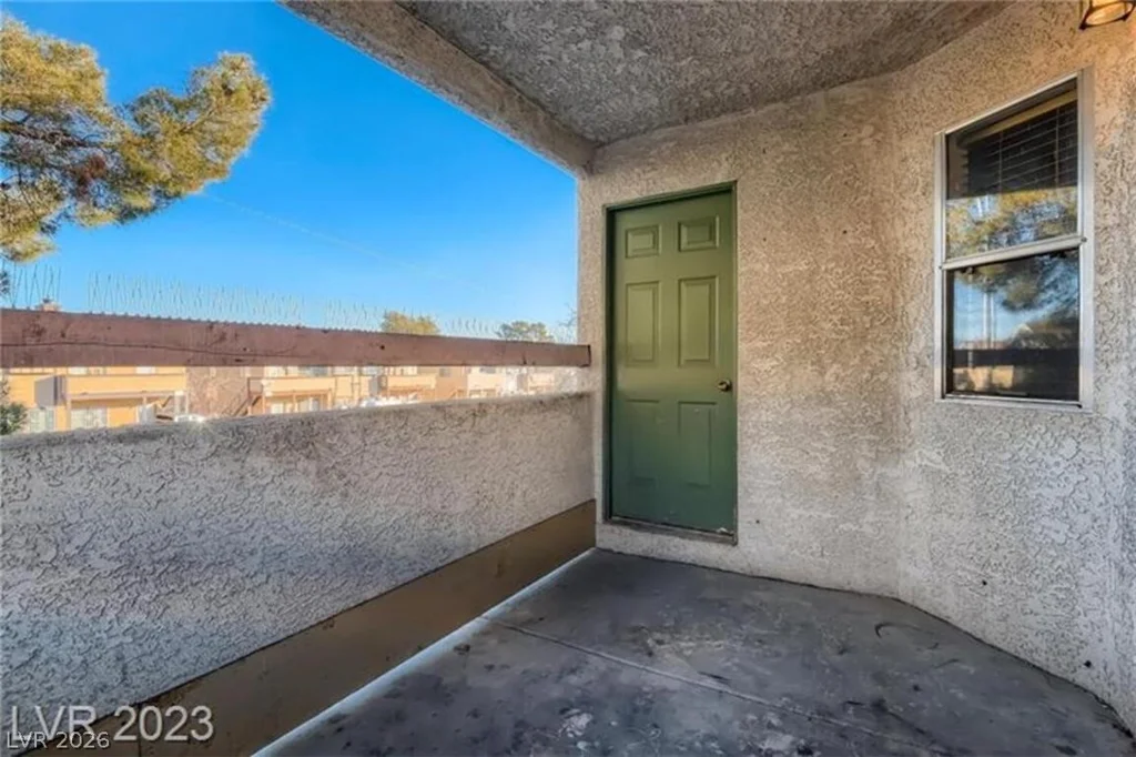 6233 Ilanos, Las Vegas, NV 89108