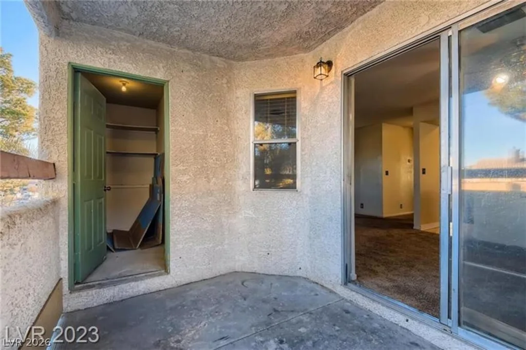 6233 Ilanos, Las Vegas, NV 89108