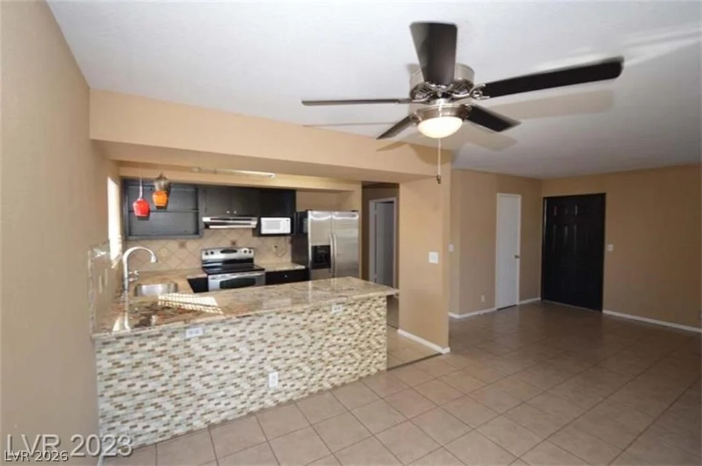 6233 Ilanos, Las Vegas, NV 89108