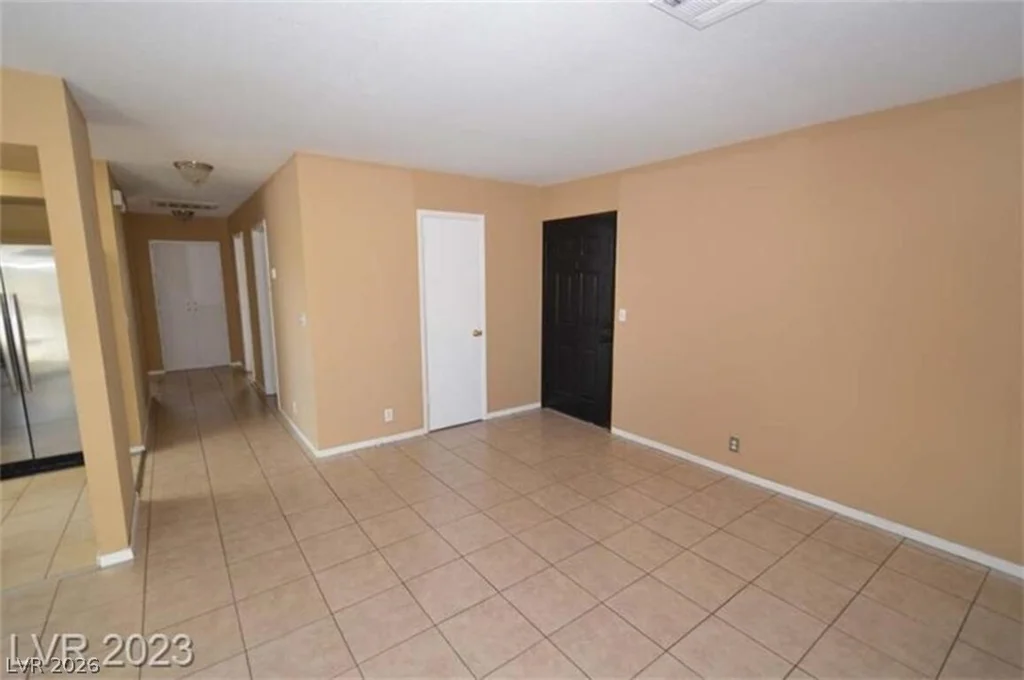 6233 Ilanos, Las Vegas, NV 89108
