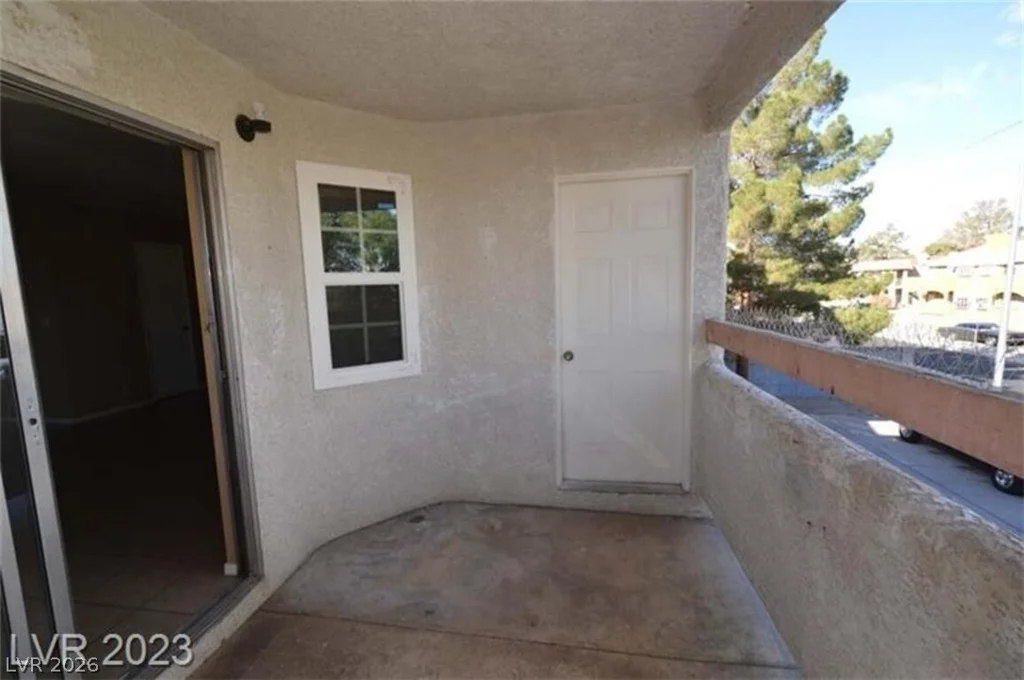 6233 Ilanos, Las Vegas, NV 89108