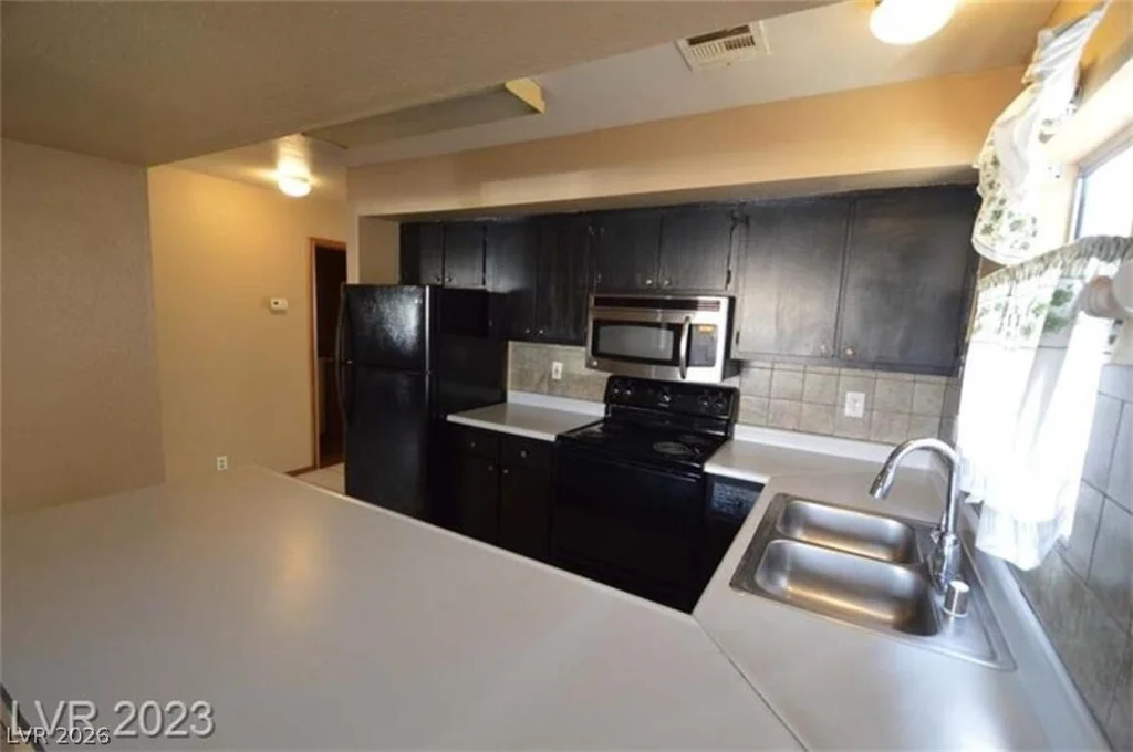 6233 Ilanos, Las Vegas, NV 89108