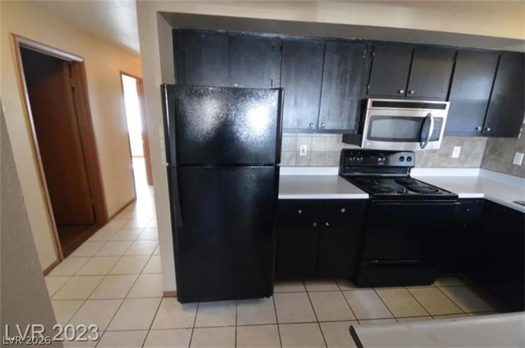 6233 Ilanos, Las Vegas, NV 89108