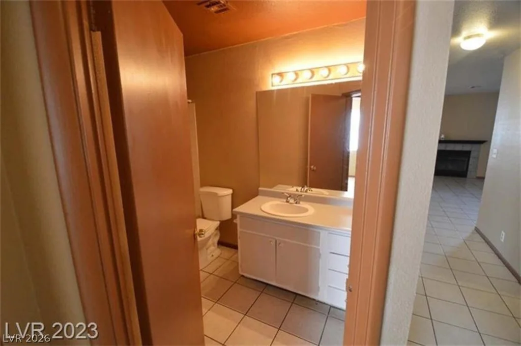 6233 Ilanos, Las Vegas, NV 89108
