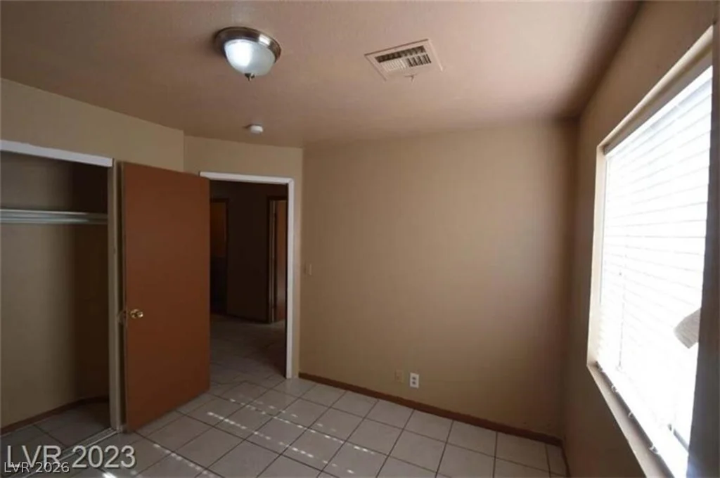 6233 Ilanos, Las Vegas, NV 89108