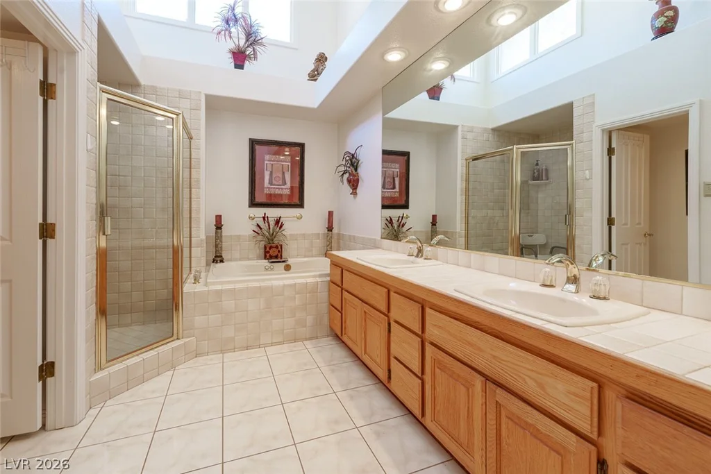 8181 Round Hills, Las Vegas, NV 89113