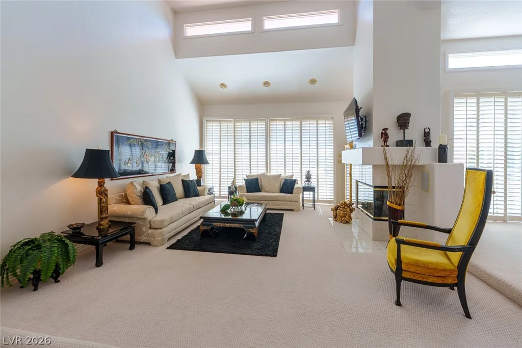 8181 Round Hills, Las Vegas, NV 89113
