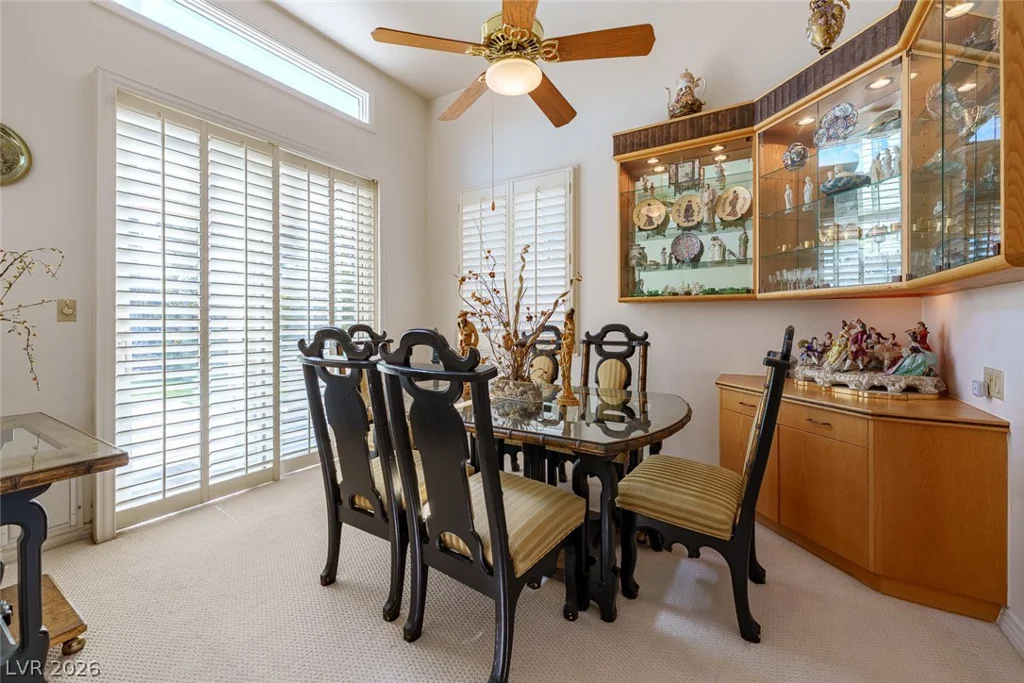 8181 Round Hills, Las Vegas, NV 89113