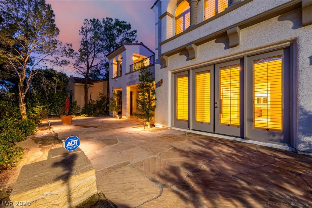11849 Waterford Castle, Las Vegas, NV 89141