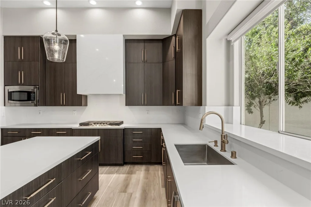 801 Aquitaine, Las Vegas, NV 89145