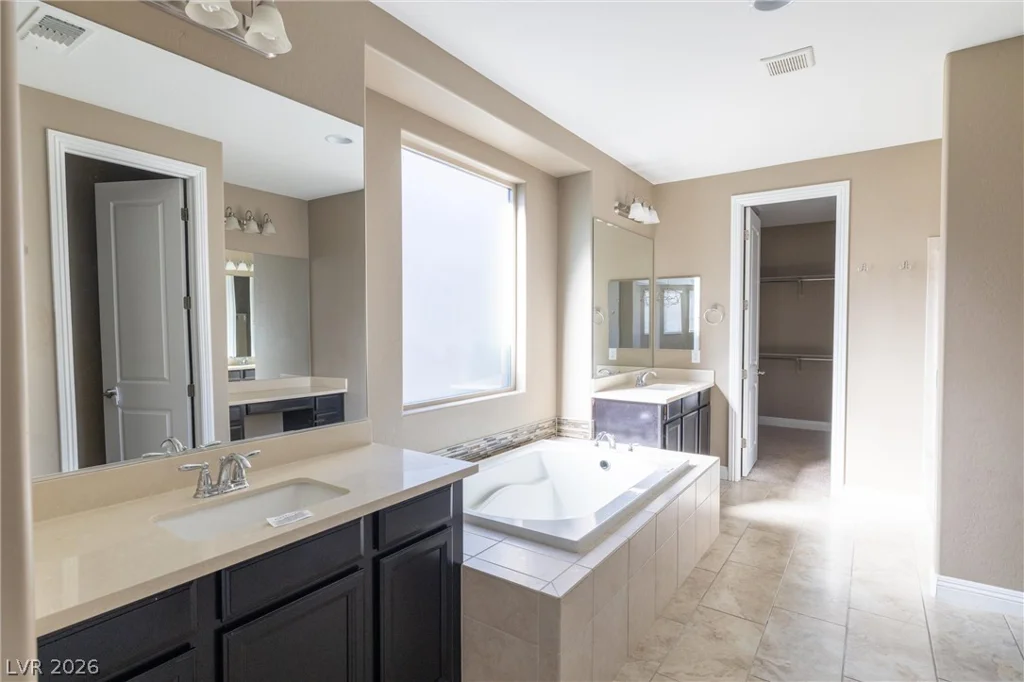 7200 Cotton Bluff, Las Vegas, NV 89148