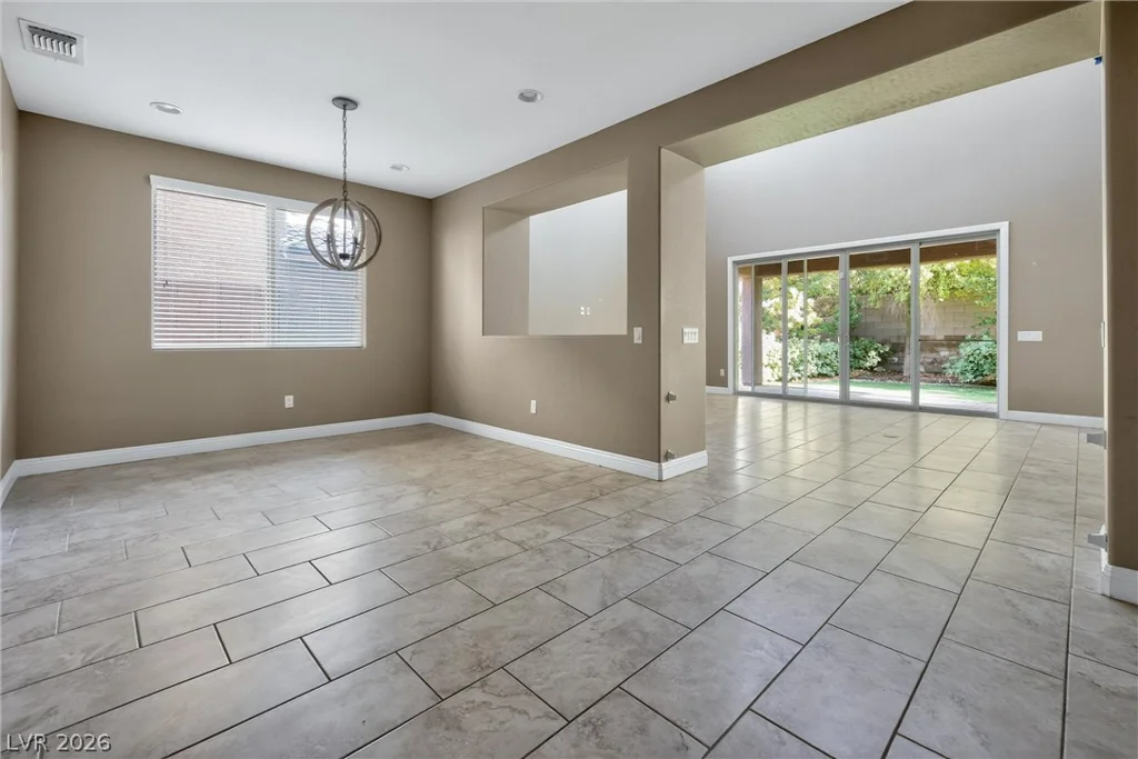 7200 Cotton Bluff, Las Vegas, NV 89148