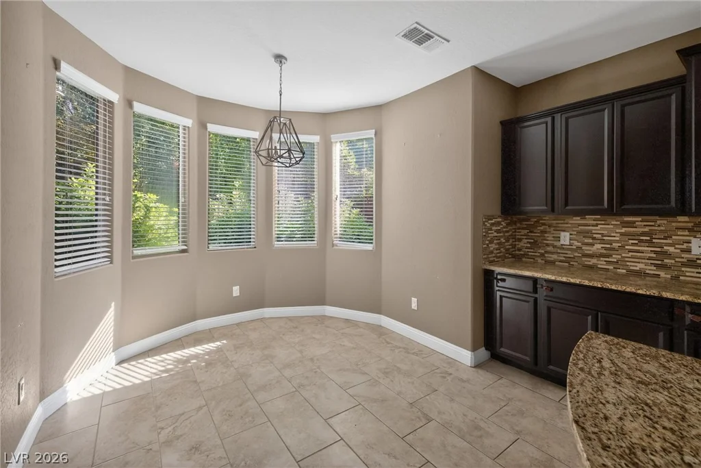 7200 Cotton Bluff, Las Vegas, NV 89148