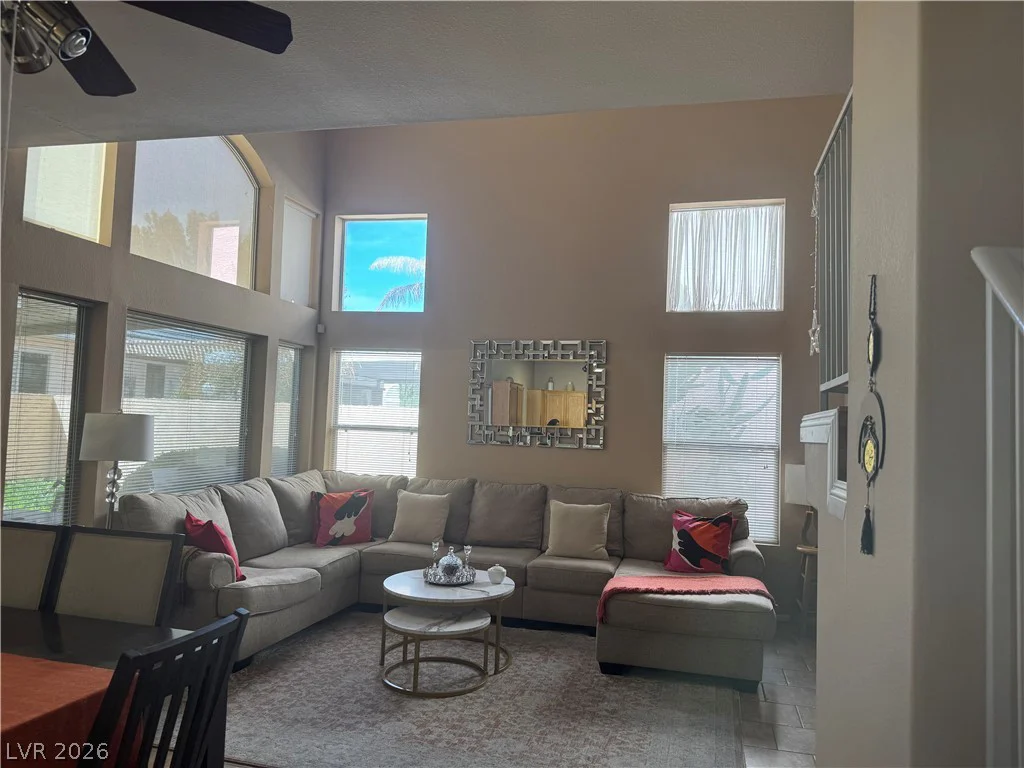 5259 Ladyhawk, Las Vegas, NV 89118