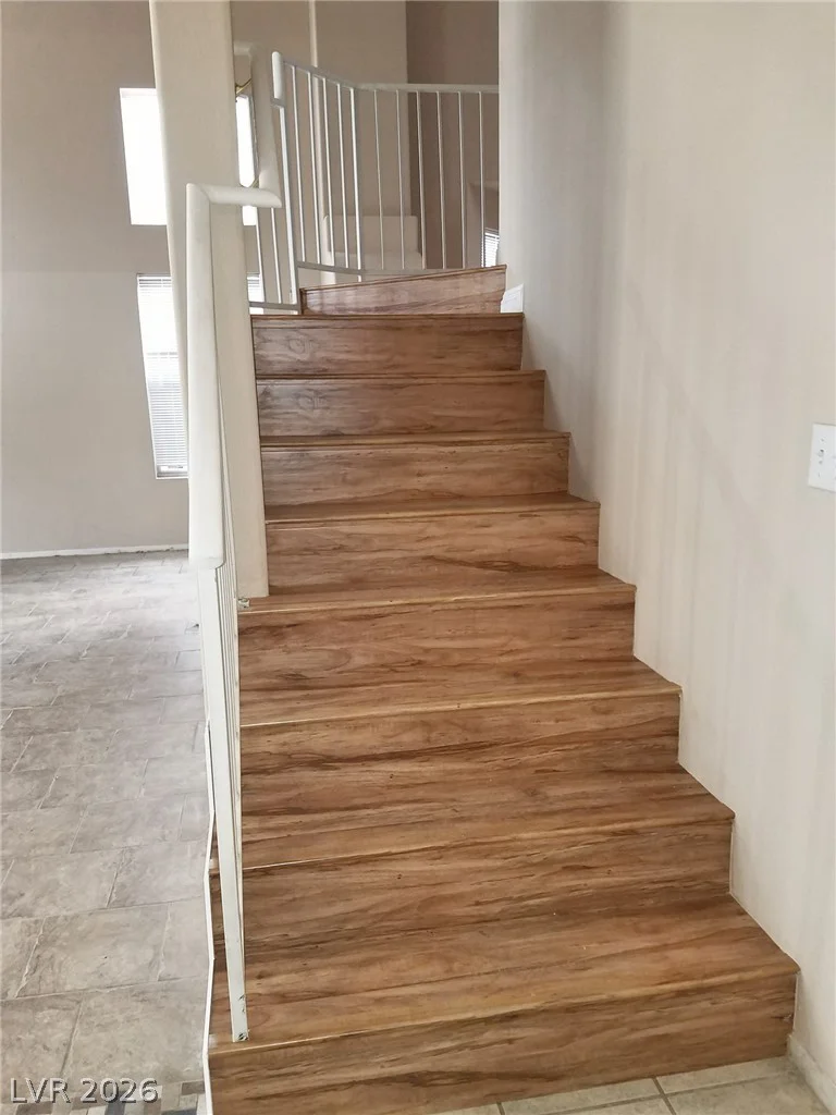 5259 Ladyhawk, Las Vegas, NV 89118