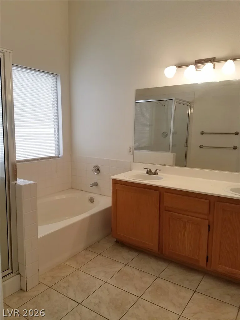 5259 Ladyhawk, Las Vegas, NV 89118