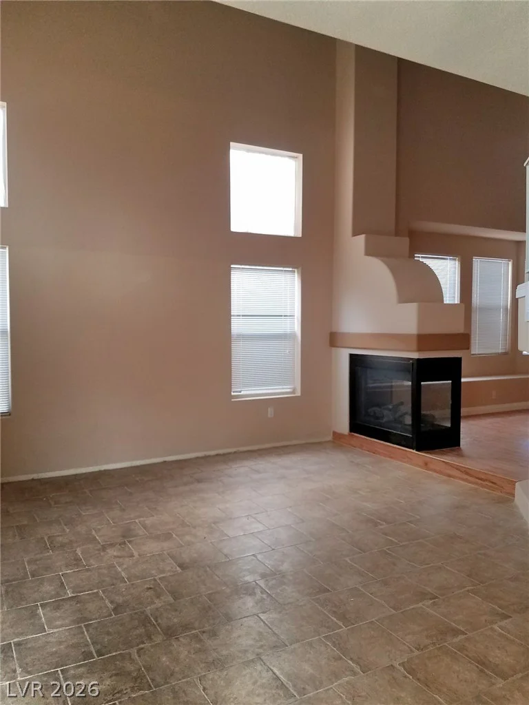 5259 Ladyhawk, Las Vegas, NV 89118