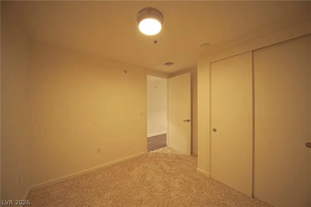 4471 Dean Martin, Las Vegas, NV 89103