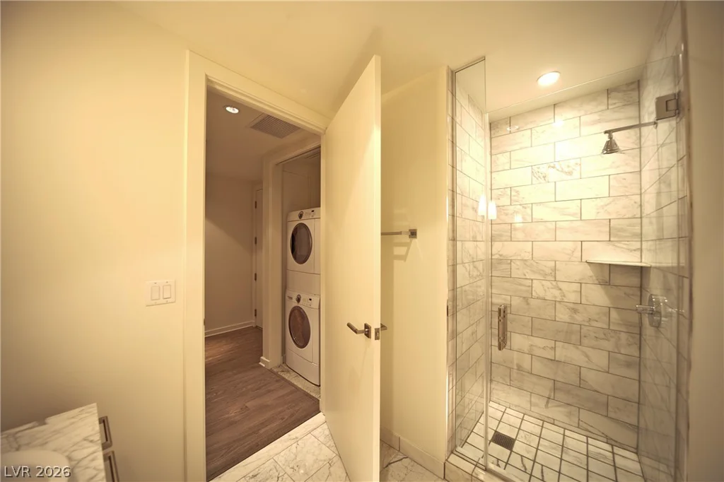 4471 Dean Martin, Las Vegas, NV 89103